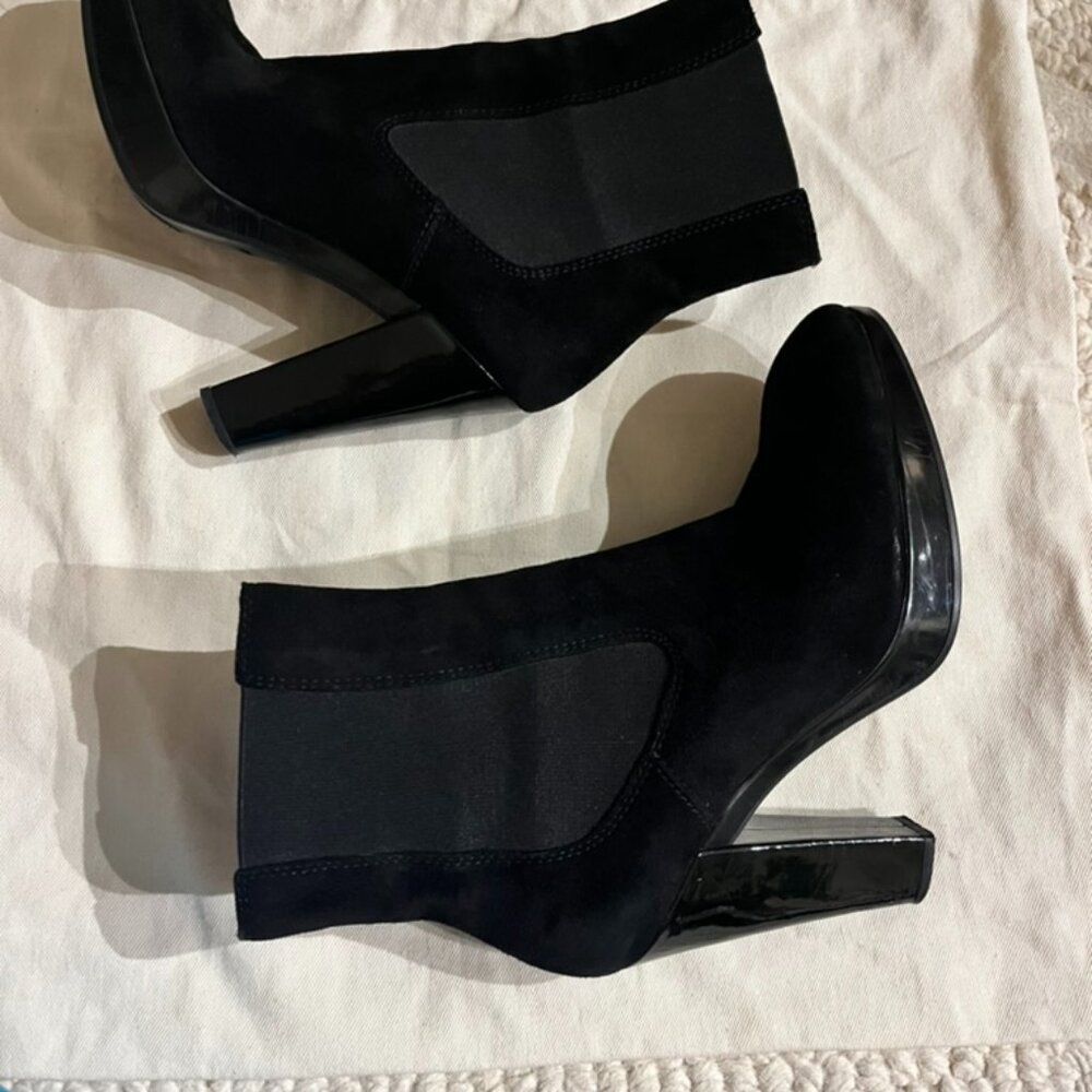 Hogan Ankle Boots in Black Suede 7.5